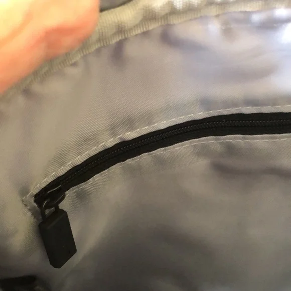 NWT IHKWIP Camo Nylon Crossbody w/Detachable Accessory Pouch - Picture 6 of 8